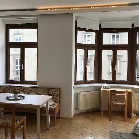 Im Herzen Von アパート インスブルック