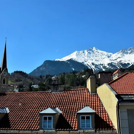 إم هيرزين فون * إنسبروك