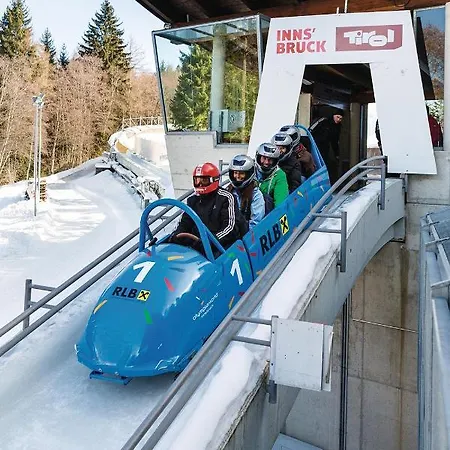 إم هيرزين فون شقة *